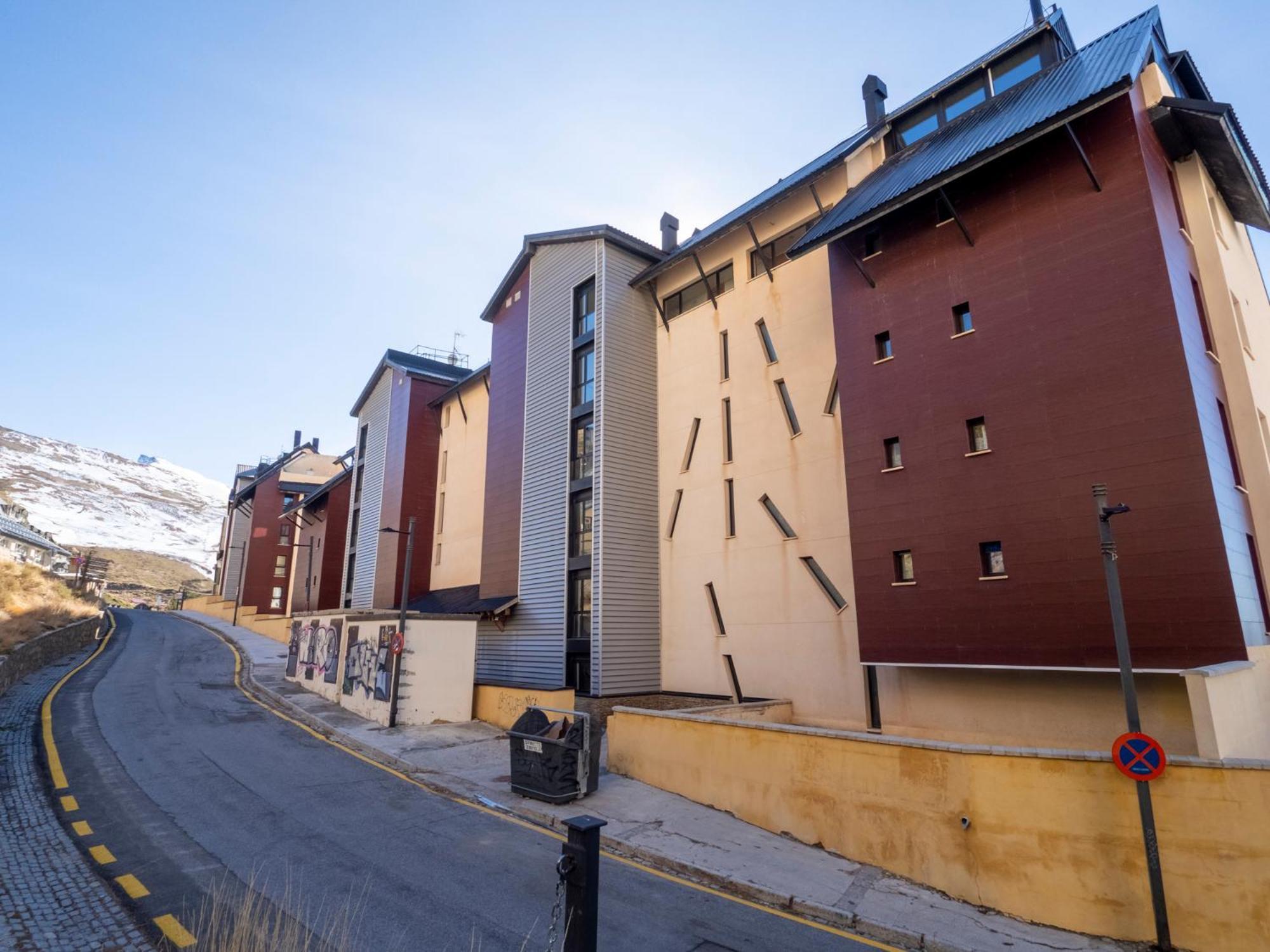 Apartamento En Edificio Monte Oiz 2 E Con Parking *